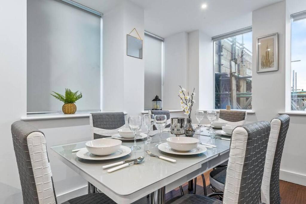 Ferienwohnung Sleep 7 20 Mins From London Waterloo Bp65 Exterior foto